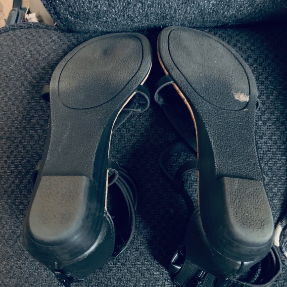 Sandals - Picture 2 of 2